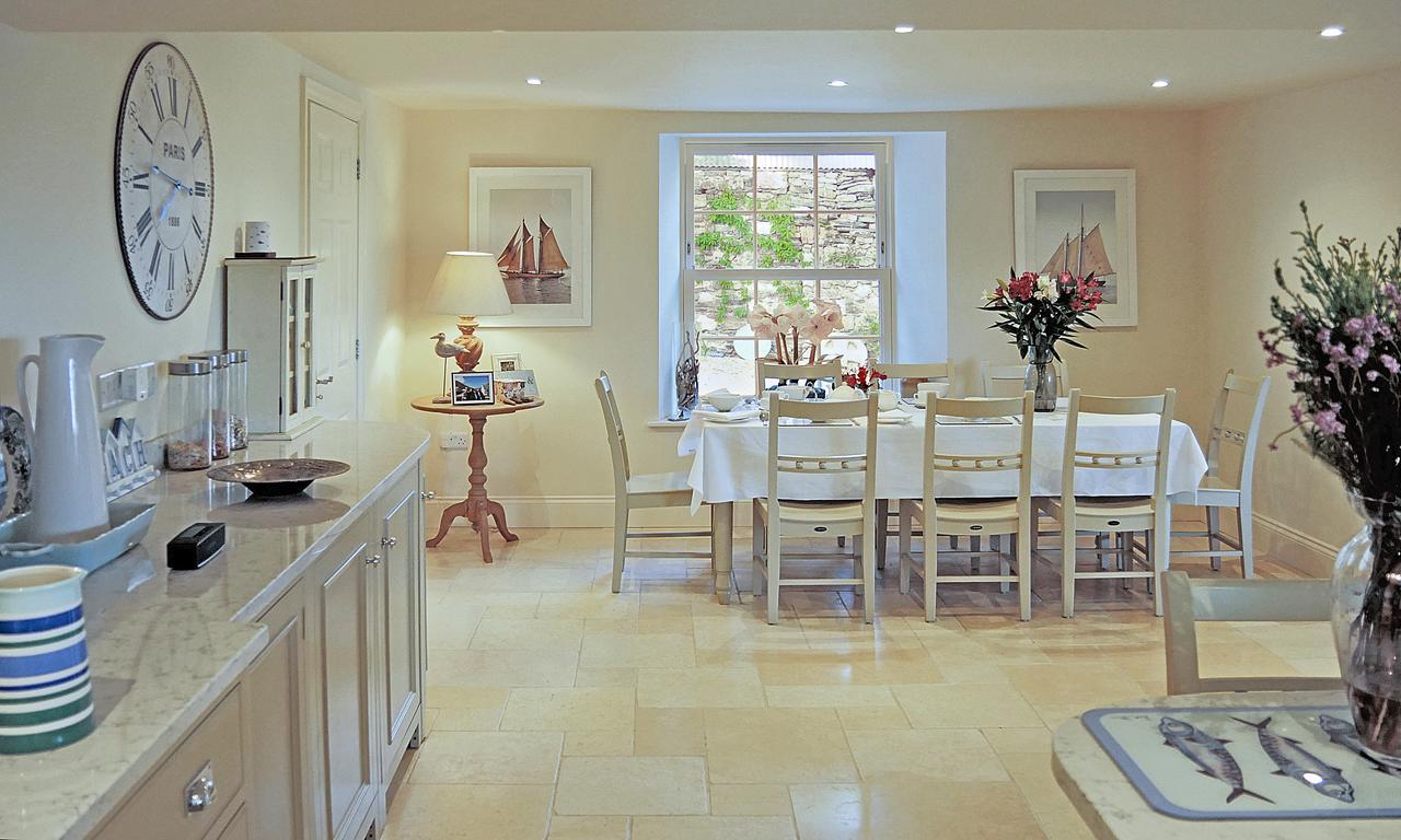 Caroe Farm House Otterham Bagian luar foto